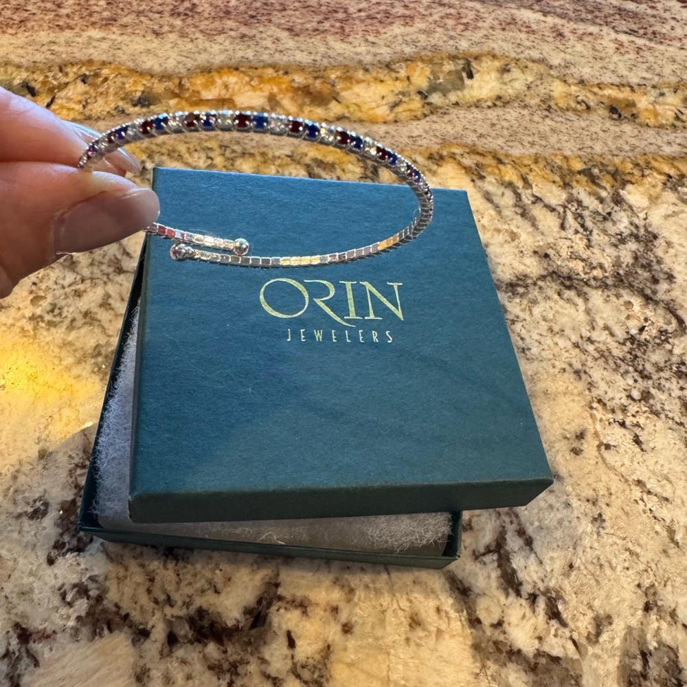 Red, White and Blue Crystal Bracelet. Perfect for Independence Day!